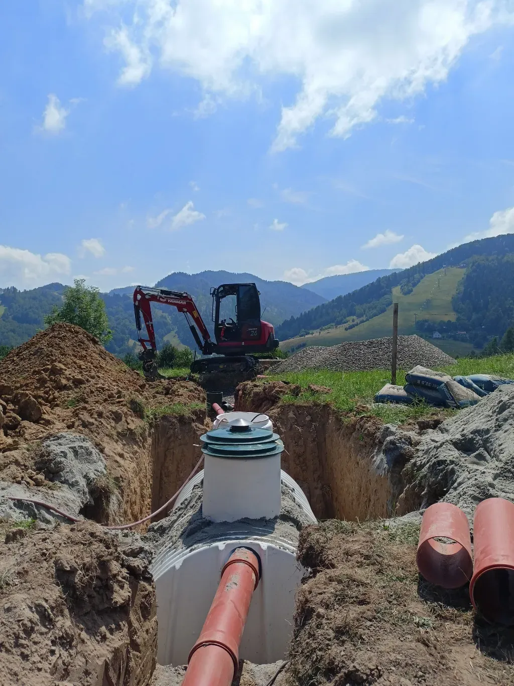 Smród z oczyszczalni na podwórku? Sprawdź, czy nie zatkałeś 